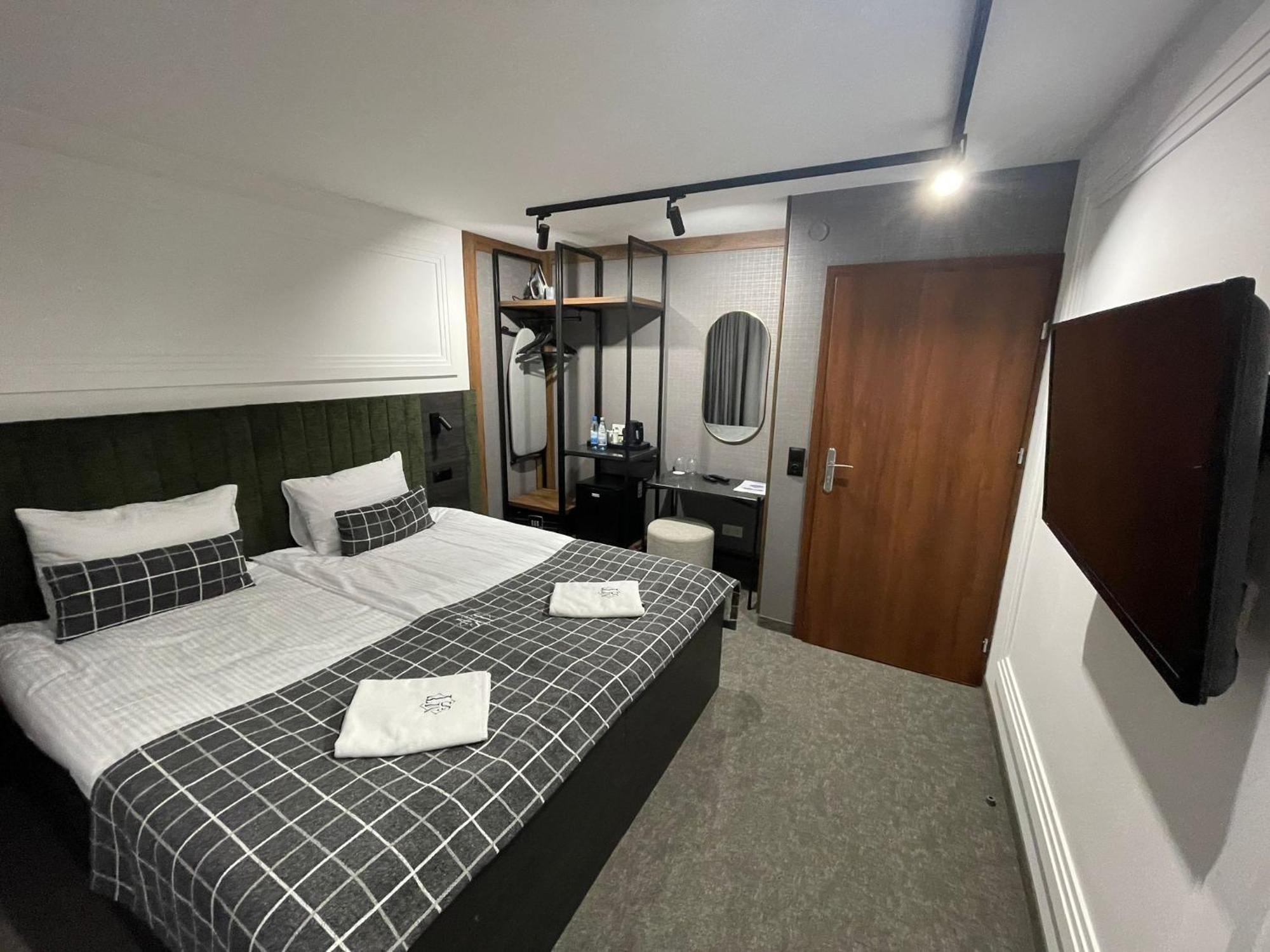 Deluxe Doppel-/Zweibettzimmer
